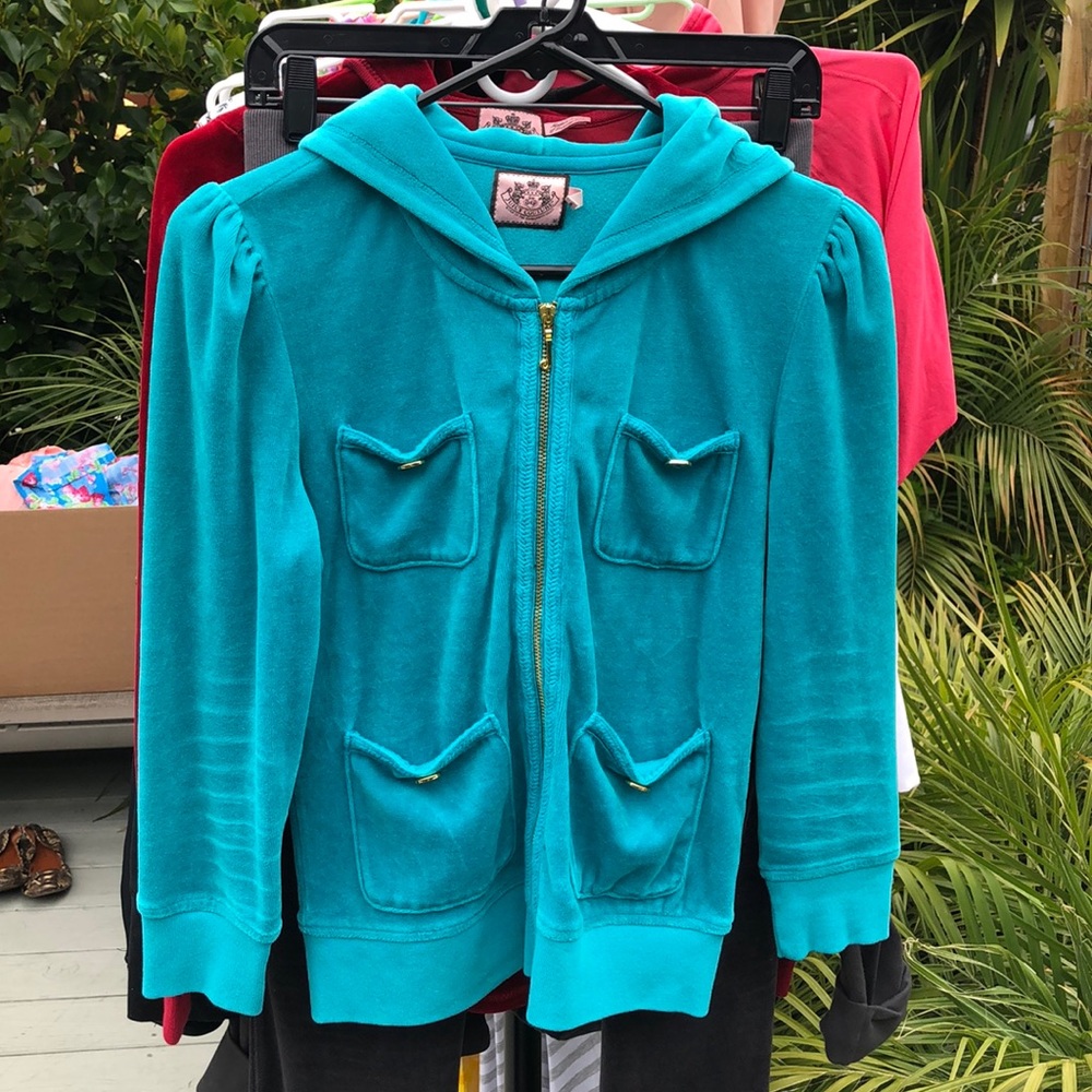 Juicy couture turquoise velour top